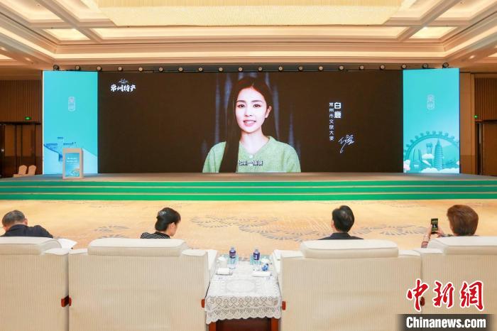 常州籍演員白鹿擔綱常州文旅大使，為家鄉(xiāng)傾情打CALL?！√凭?攝