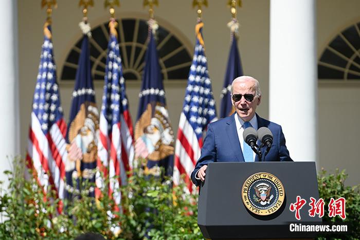 當(dāng)?shù)貢r間4月25日，美國總統(tǒng)、民主黨人拜登以一段競選視頻宣傳片，正式宣布2024年競選連任。資料圖為拜登在白宮。 <a target='_blank' href='/' _fcksavedurl='/'><p  align=
