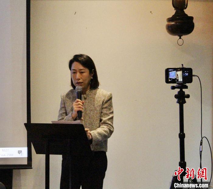 中國駐泰國大使館經(jīng)濟商務處參贊張瀟瀟致辭。<a target='_blank' href='/' _fcksavedurl='/'><p  align=