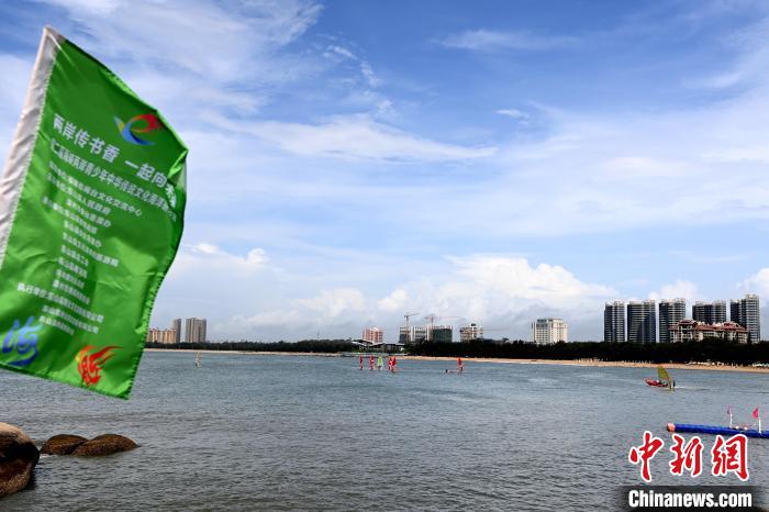 迷人的東山海景。　張金川 攝