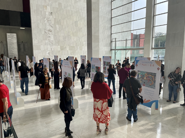 獲獎(jiǎng)作品展現(xiàn)場(chǎng)。中國(guó)駐圣保羅總領(lǐng)館供圖