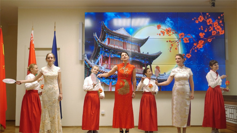 白俄羅斯國立大學(xué)孔子學(xué)院的中秋晚會。受訪者供圖