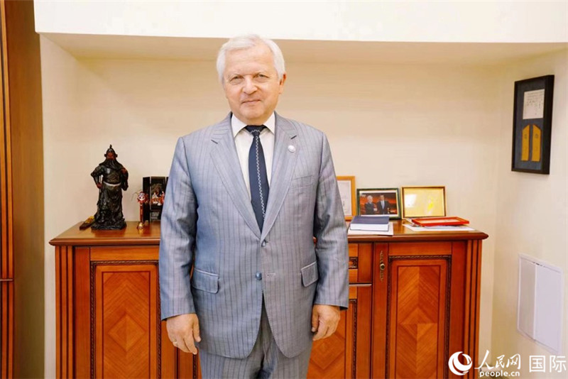 阿納托利·托濟克接受人民網(wǎng)記者專訪。人民網(wǎng) 皇甫萬里 攝