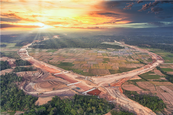 印尼萬(wàn)丹高速公路項(xiàng)目全景。 中建路橋集團(tuán)供圖