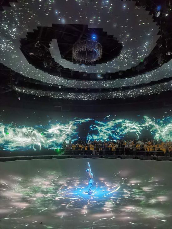 　　《天釀》演出場(chǎng)景。本報(bào)記者常雯宜攝