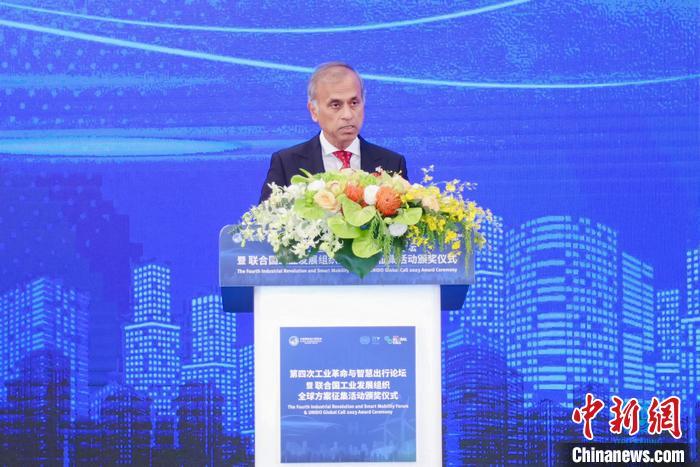 聯(lián)合國駐華協(xié)調(diào)員常啟德發(fā)表演講。