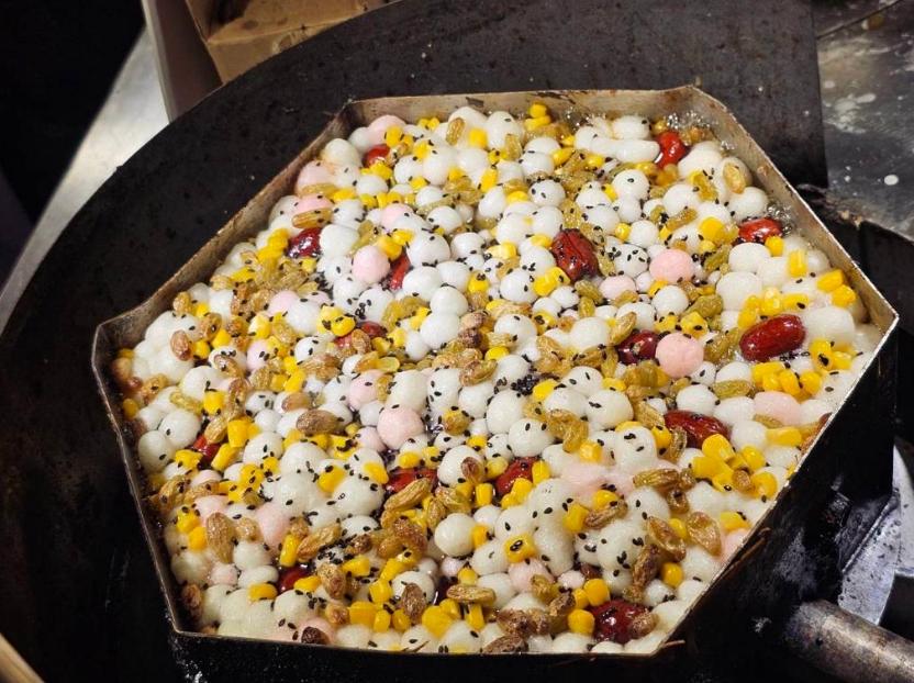 南京特色小吃梅花糕。圖片來源：臺灣“中時新聞網(wǎng)”游定剛攝