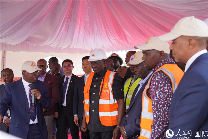 開工儀式現(xiàn)場。人民網(wǎng)記者 黃煒鑫攝