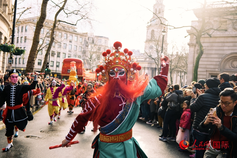倫敦新春慶典現(xiàn)場。人民網(wǎng) 郭錦標(biāo)、楊浩鵬攝