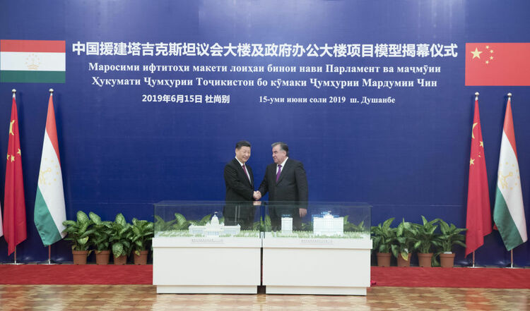 第1視點(diǎn)丨這兩座大樓，見證著中塔友誼