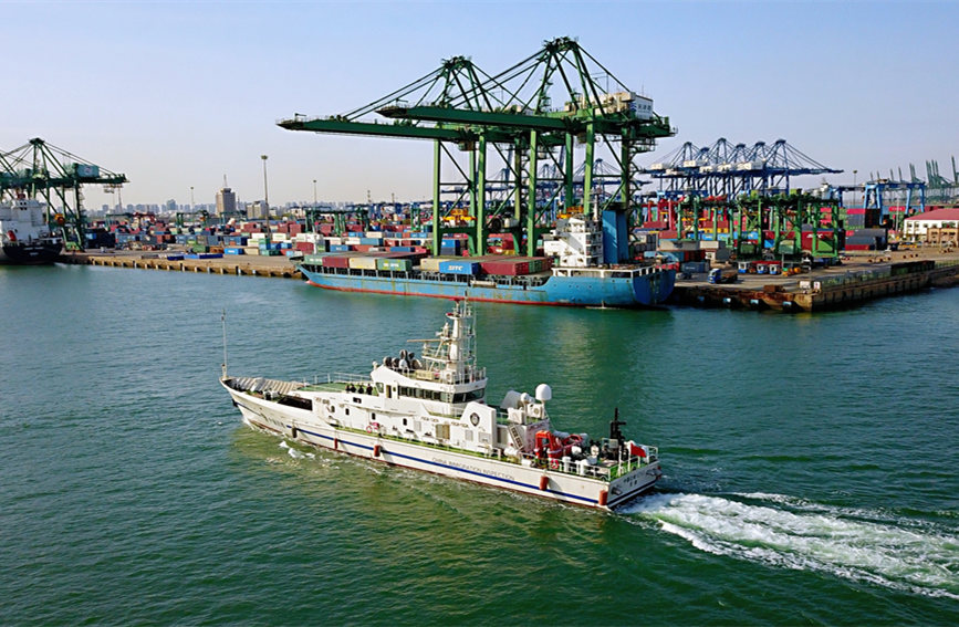 11家涉海部門聯(lián)合開展海上巡航。天津邊檢總站供圖