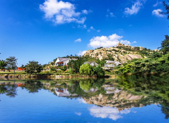 掩映于綠水青山間的朐山書院。丁躍進(jìn)攝