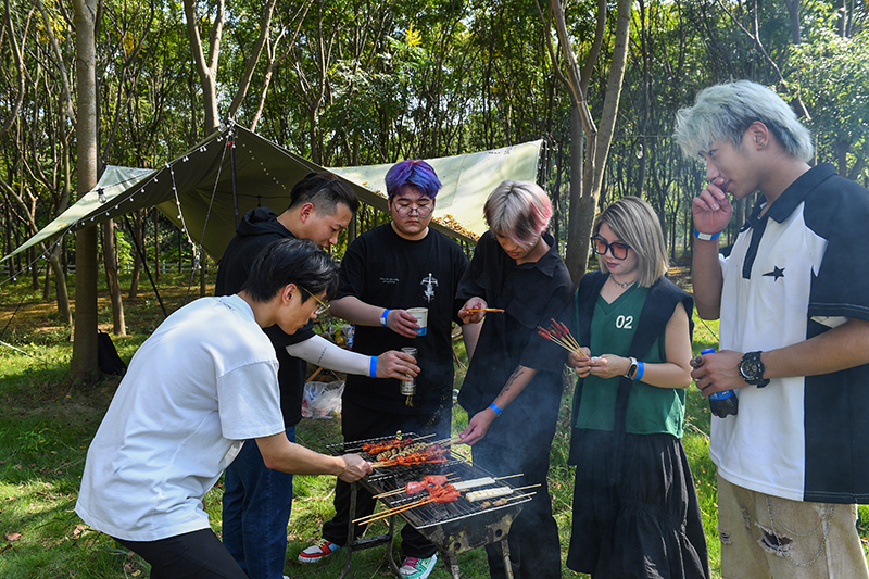 從馬達加斯加到肥東，楊晉打理的雨悅山房深受年輕人的喜愛。吳芳攝