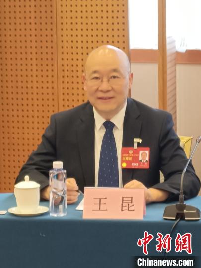 圖為全國政協(xié)委員，農(nóng)工黨青海省委會主委王昆?！∈茉L者供圖