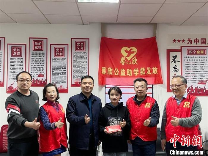 在湘求學的西藏女孩：“我淋過雨，也想努力為別人撐把傘”