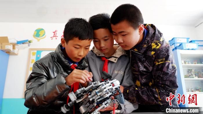 祁連山下青海門源:織密“陽光天使”保護大網(wǎng)絡(luò)