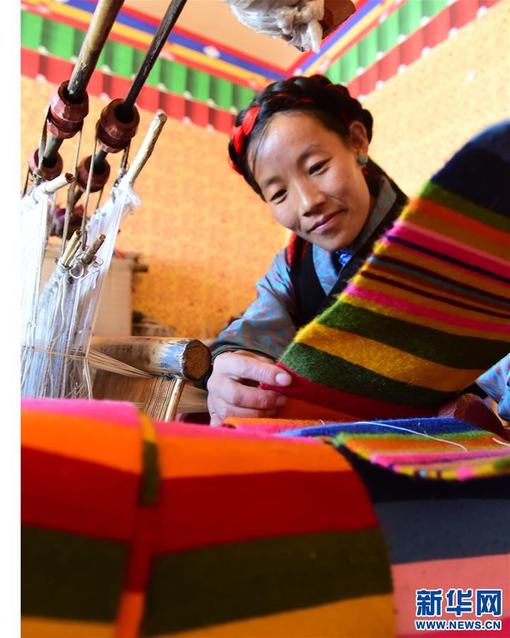 （脫貧攻堅(jiān)）（2）西藏日喀則：建檔立卡貧困戶(hù)住進(jìn)新村