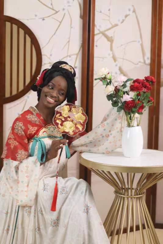 遇見中國|赤道幾內亞的姑娘娜緹:“來中國學習是我一直以來的夢想”