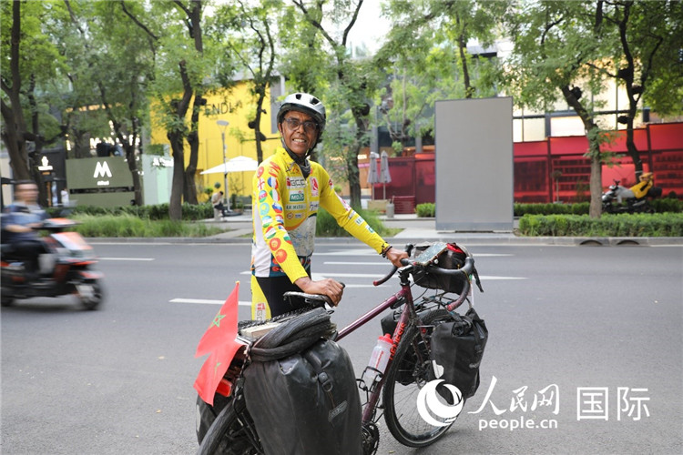 摩洛哥自行車運(yùn)動(dòng)員卡里姆·穆斯塔。人民網(wǎng)記者 翟轉(zhuǎn)麗攝