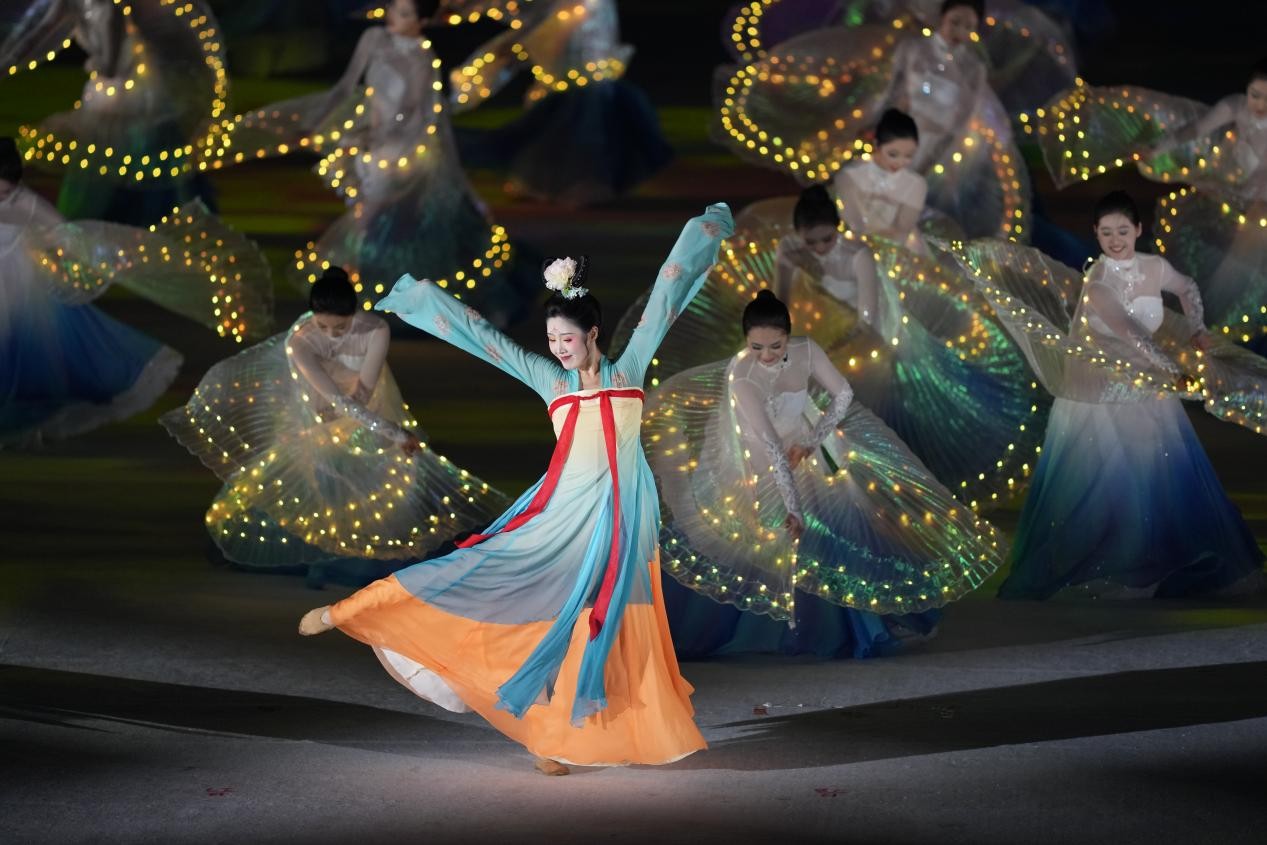 成都世運(yùn)會(huì)開(kāi)幕！展現(xiàn)出中國(guó)式現(xiàn)代化萬(wàn)千氣象