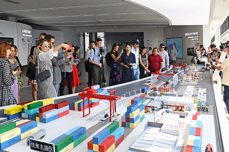 時政微觀察丨再次考察西部陸海新通道，總書記提出新要求