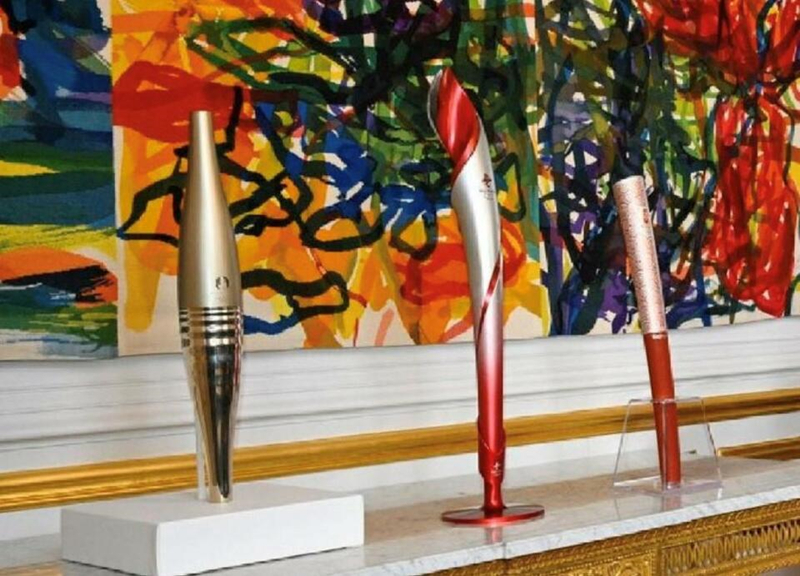 中法元首互贈的奧運(yùn)火炬。