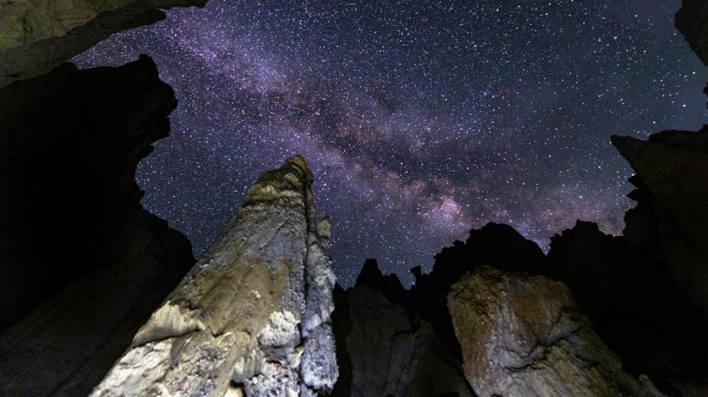 手可摘星辰。貢覺群培攝