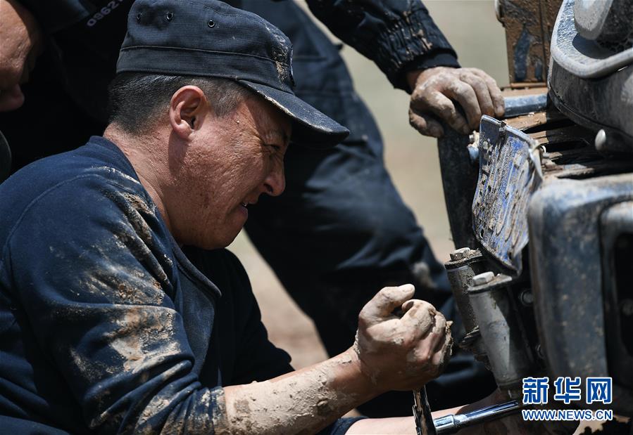 （圖文互動(dòng)）（5）記者手記：可可西里，“挪”向“藏羚羊大產(chǎn)房”的14個(gè)半小時(shí)