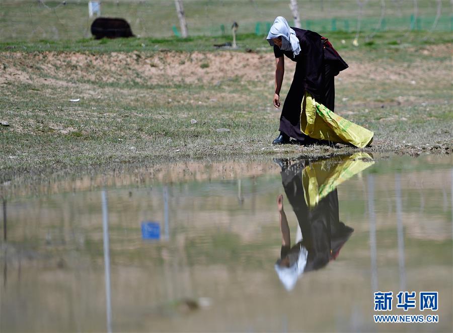 （走向我們的小康生活）（4）青?，敹啵狐S河源的幸福村