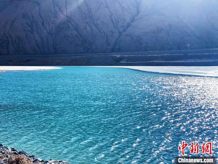 長江源頭河流、湖泊、濕地實(shí)現(xiàn)常態(tài)化巡查巡護(hù)