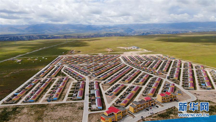 (走向我們的小康生活)(1)青海興海:安置點(diǎn)的新生活