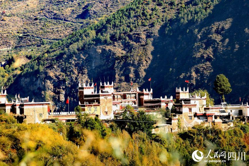 丹巴美景。李永安攝