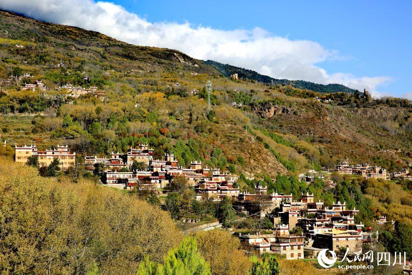 丹巴美景。李永安攝