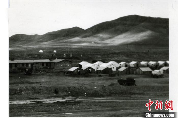 圖為20世紀(jì)70年代風(fēng)火山觀測站科學(xué)城。(資料圖) 中鐵西北科學(xué)研究院供圖