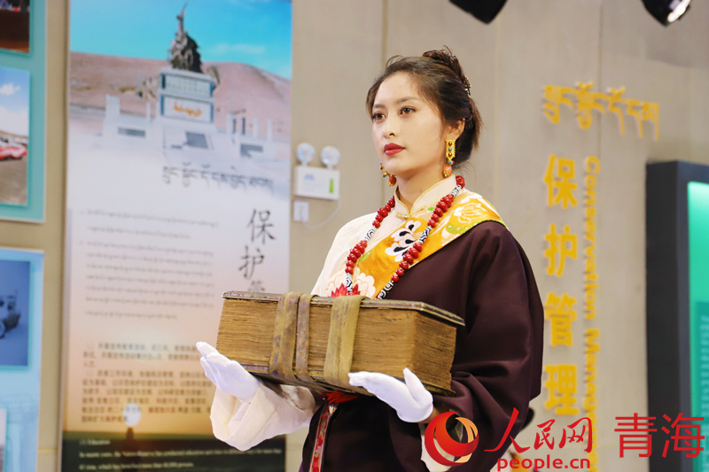 藏品展示。人民網(wǎng) 楊啟紅攝