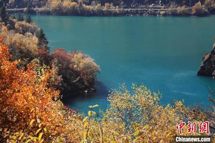 松坪溝風光。　劉通 攝