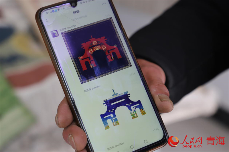 清華大學定制圖案。人民網(wǎng) 況玉攝