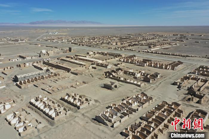 航拍青海省海西蒙古族藏族自治州茫崖市冷湖石油工業(yè)遺址保護區(qū)?！●R銘言 攝