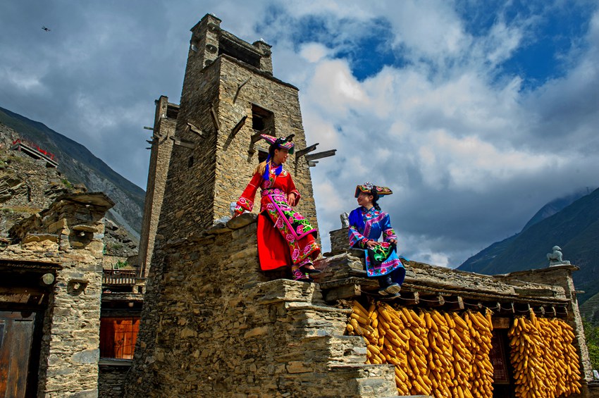 四川省阿壩州理縣桃坪村。四川省文旅廳供圖