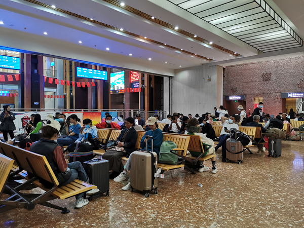 7月1日 2021年暑運(yùn)拉開(kāi)大幕(741006)-20210702090038.jpg