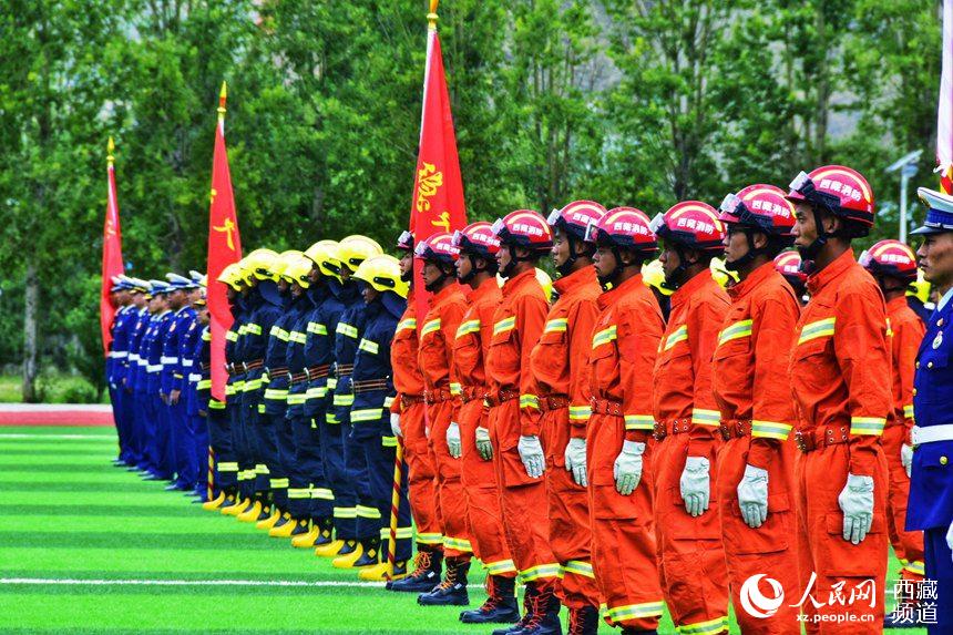 誓師大會現(xiàn)場。人民網(wǎng) 李海霞 攝