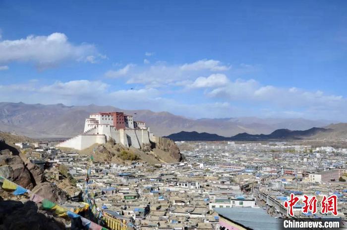 日喀則是“千山之宗，萬水之源”，有著大城市所向往的天然資源?！∪A東師大供圖