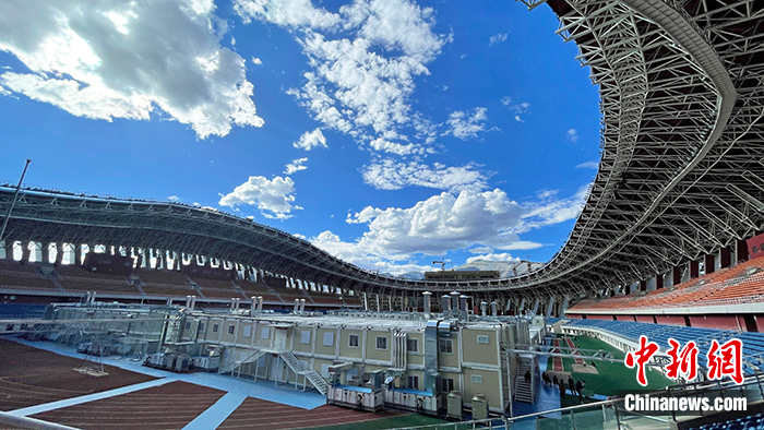 圖為8月15日，位于拉薩市柳梧新區(qū)拉薩市群眾文化體育中心內(nèi)的方艙醫(yī)院。 <a target='_blank' href='/'><p  align=