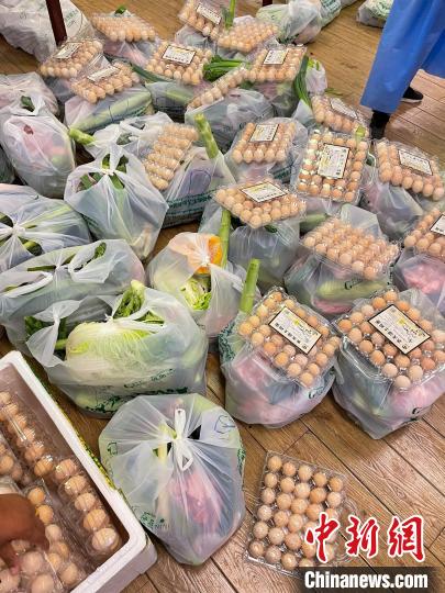 西藏格拉丹東超市疫情期間全力保障市場供應。　受訪者供圖