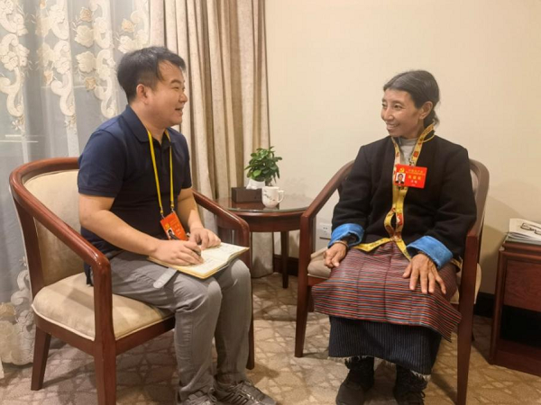 【記者手記Vlog】“守邊的‘阿佳’，您還好嗎”——記者與卓嘎代表再相遇