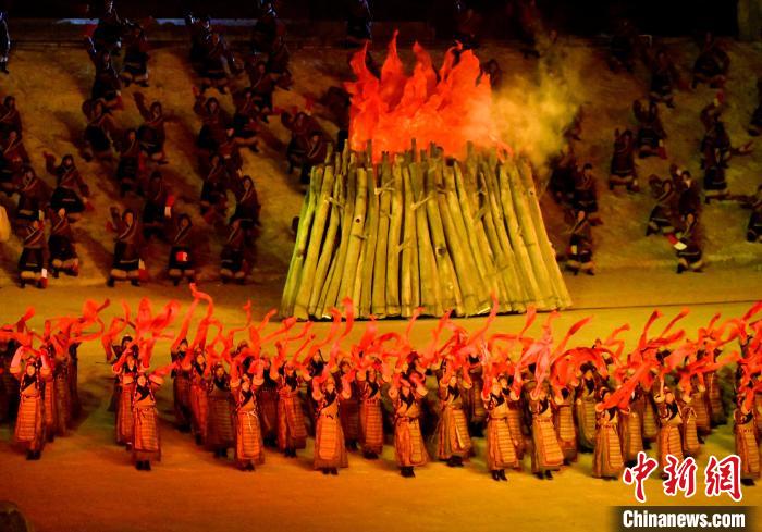 3月17日，西藏拉薩，《文成公主》大型史詩(shī)劇演出現(xiàn)場(chǎng)?！±盍?攝