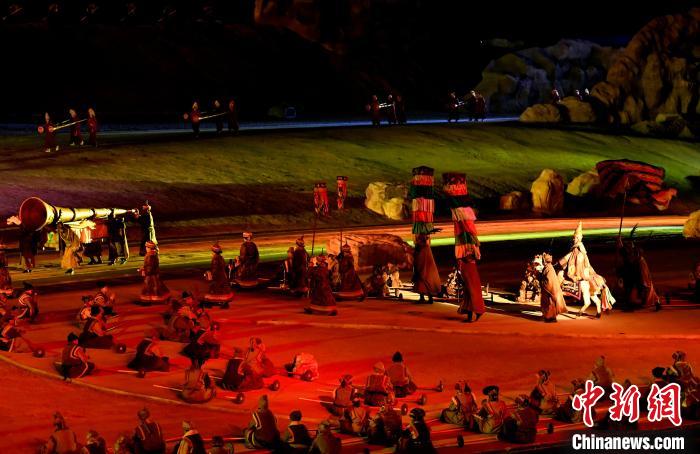 3月17日，西藏拉薩，《文成公主》大型史詩(shī)劇演出現(xiàn)場(chǎng)?！±盍?攝
