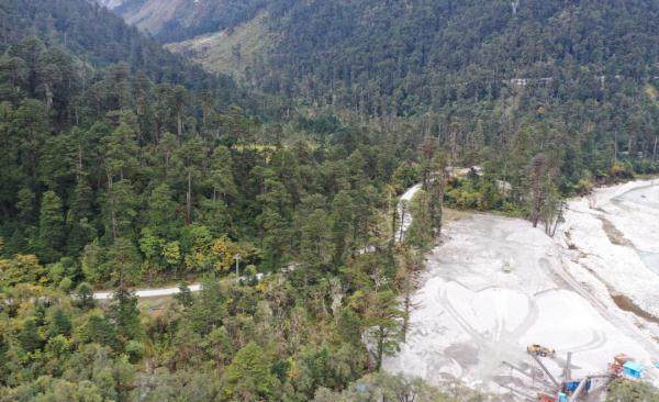 幾代建設(shè)者，歷經(jīng)半個(gè)多世紀(jì)完成！這是一條怎樣的公路？