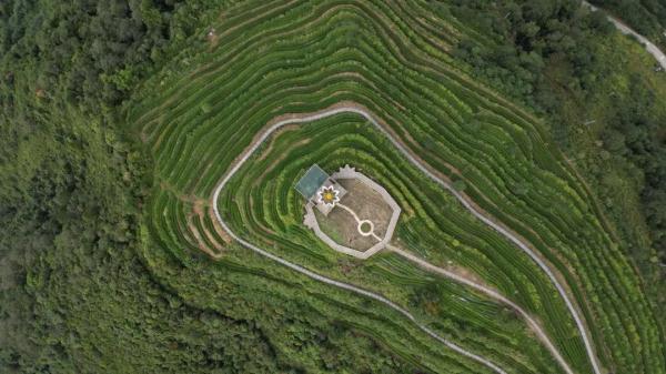 幾代建設(shè)者，歷經(jīng)半個(gè)多世紀(jì)完成！這是一條怎樣的公路？