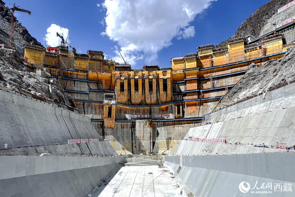 葉巴灘水電站。